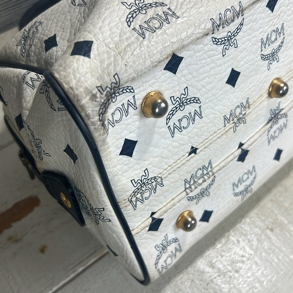 Congratulation to the WINNER!!!!!!✨MCM Givie✨ Live show 9pm EST Tonight!!! - Picture 9 of 16